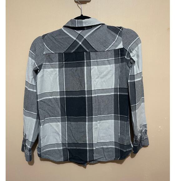 Columbia Plaid Flannel Button Down Shirt Women's Small Gray White Black-Casual - Picture 4 of 9